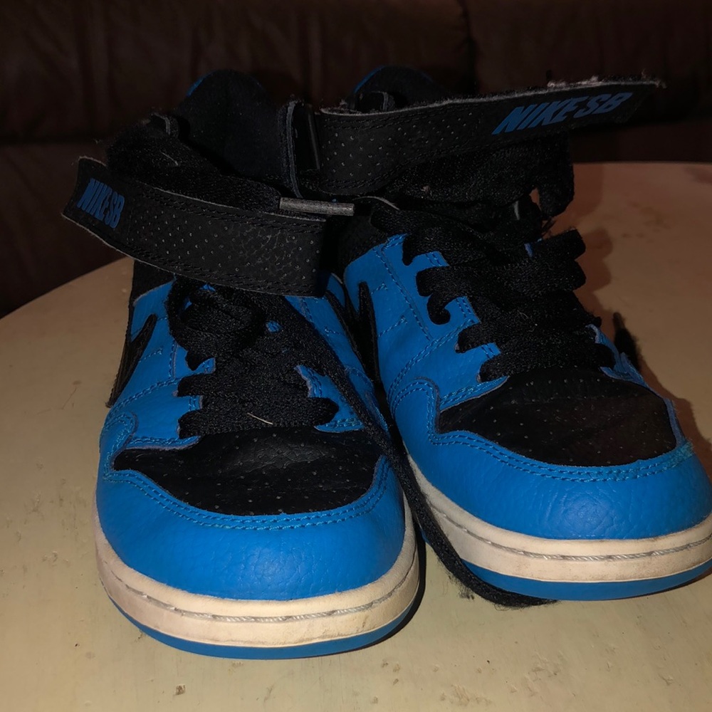 NIKE AIR JORDANS